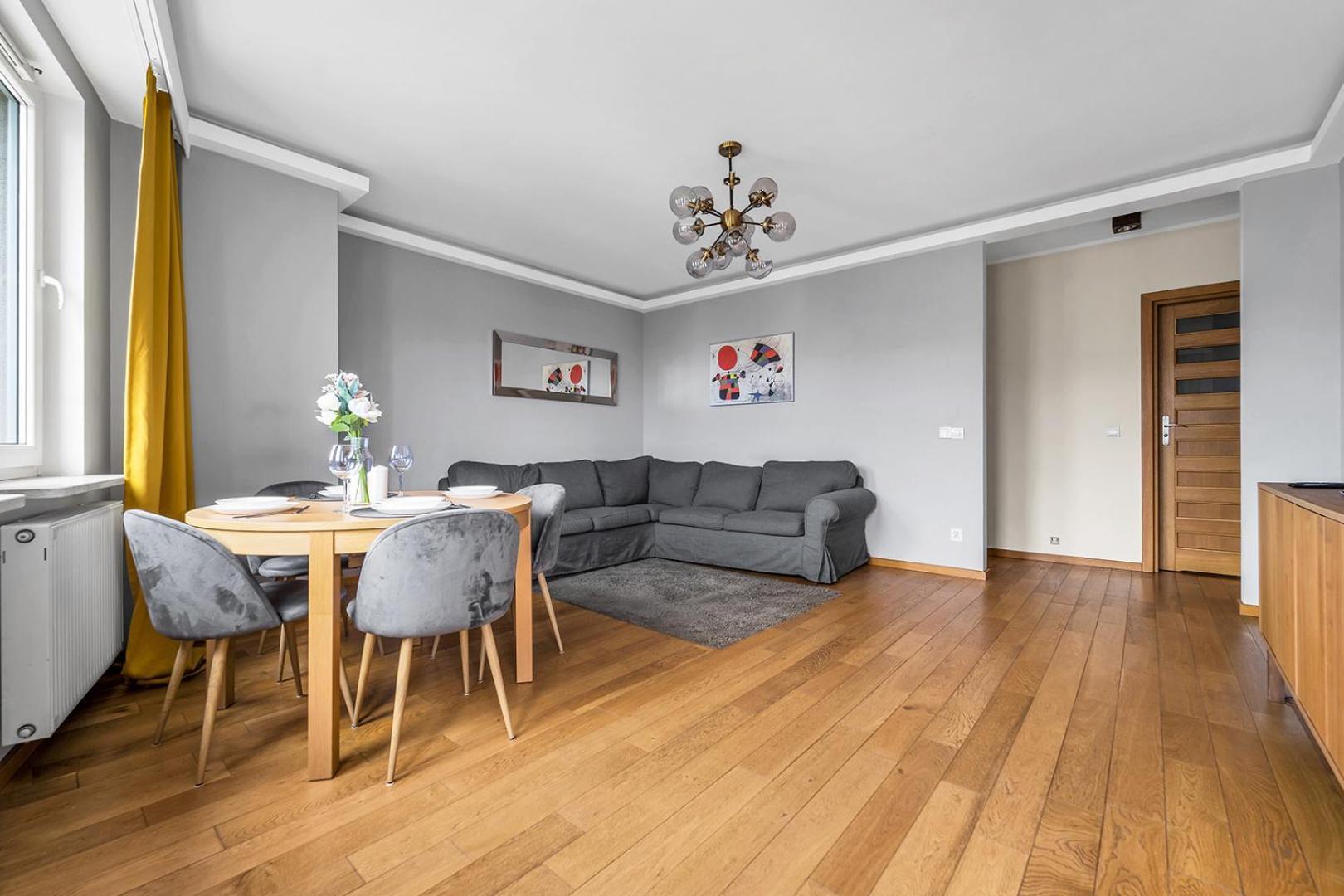 Wola Tower - 60M2, Balcony With City View, Parks Nearby - By Rentujemy 바르샤바 외부 사진